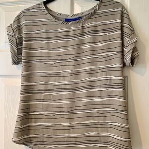 Women’s Apt 9 short sleeve blouse